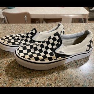 Checkered Slip On Vans size 6.5